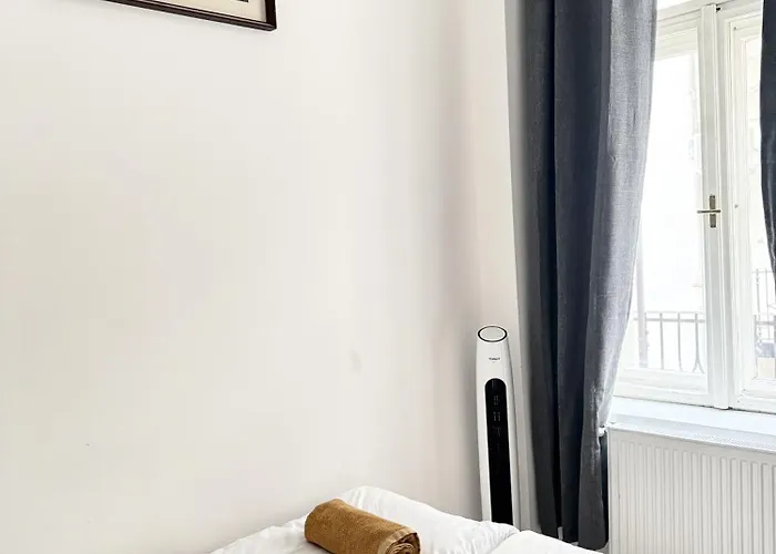 Grand - Ferenciek Square * Budapest